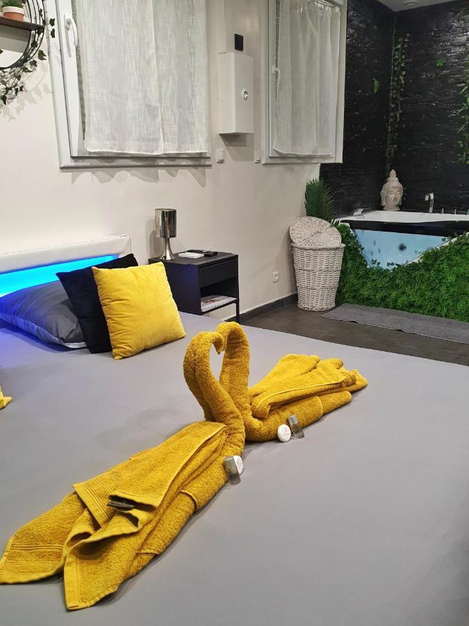 Suite Jacuzzi Privatif Plage Des Catalans Marseille Exterior photo